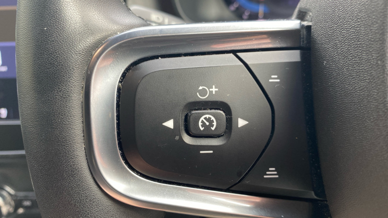 Volvo Xc40 170kW Recharge Plus 69kWh 5dr Auto Electric Estate